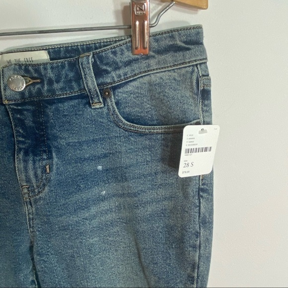 Free People Distressed Skinny Jeans NWT 28 Short - Picture 3 of 10